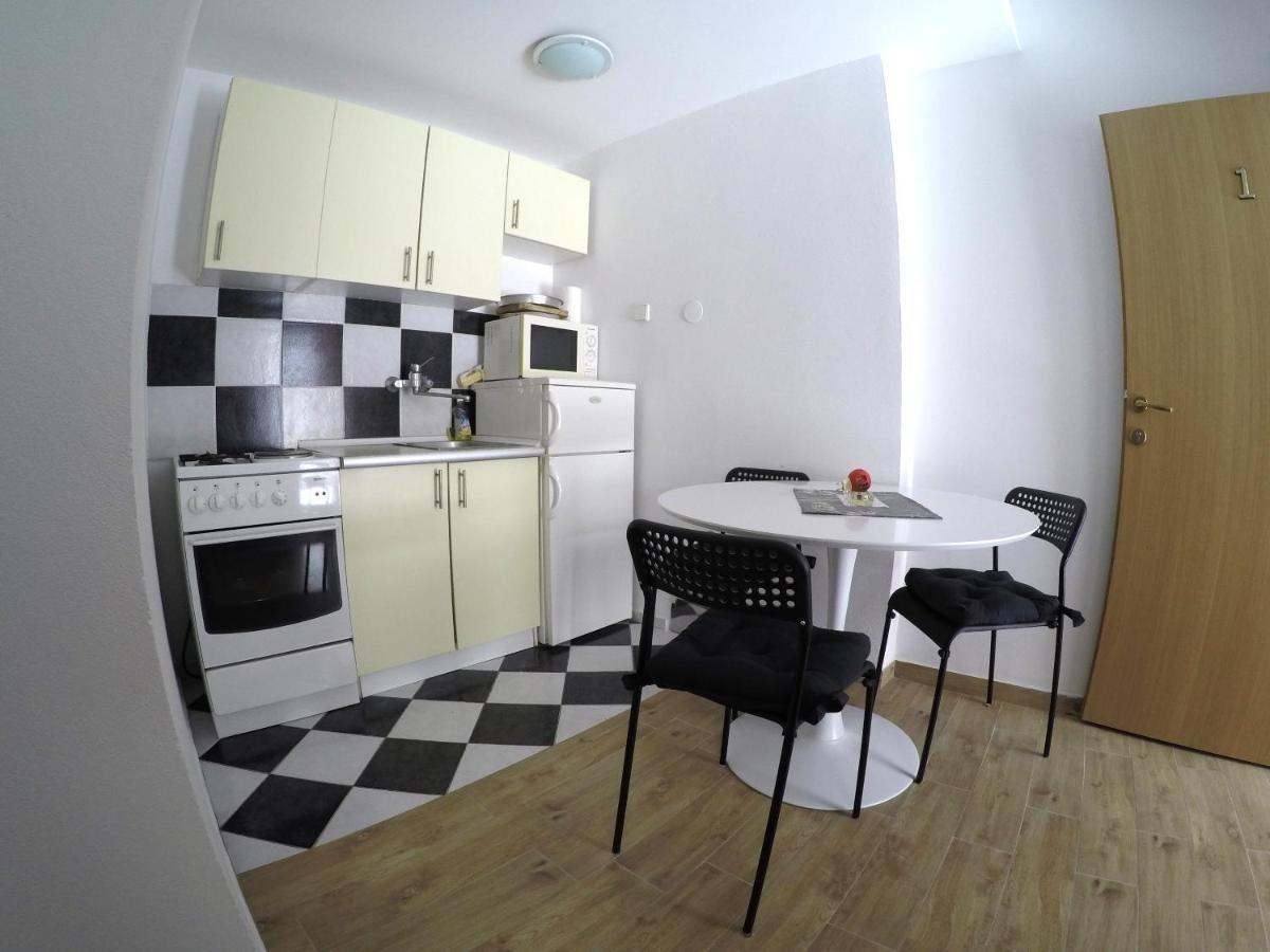 Peach Apartment'S Repic Bibinje Eksteriør bilde